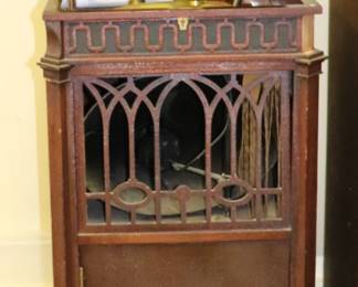 Item 9 Vintage 38 Victrola