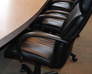 Item 24.1 Desk Chairs 8 available