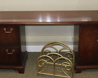 Item 12.1 Desk with Cabinet