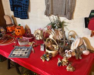 Holiday Decor, Women's Clothing 