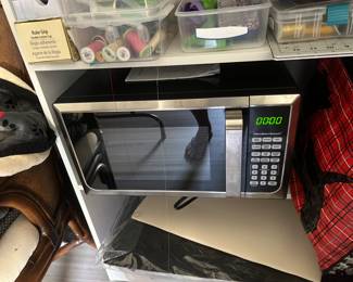 Thread bobbins and microwave