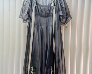 Vintage peignoir / nightgown