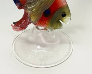 Closeup of signed Gazelle Art Glass salt and pepper shakers