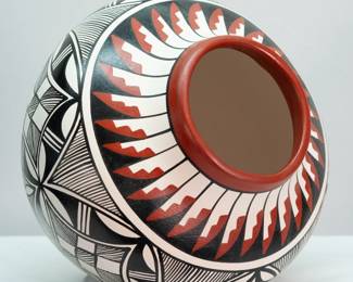 Another view of traditional Native American Pueblo Acoma pottery, signed by artist E. Tafoya, Jemez Pueblo