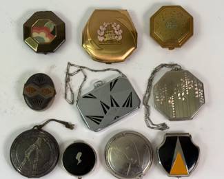 More fabulous Art Deco powder compacts, dance compacts with wrist chains, beautiful designs - including a Maison Jeurelle "Seventeen" octagonal  compact, a Richard Hudnut Le Debut compact, an Armand Pompadour logo compact, an enameled Washington DC Capital Building gold tone ladies powder compact, and more