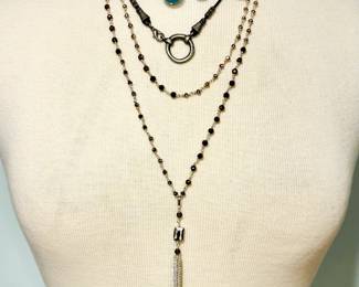 All kinds of costume jewelry necklaces for you to choose from!