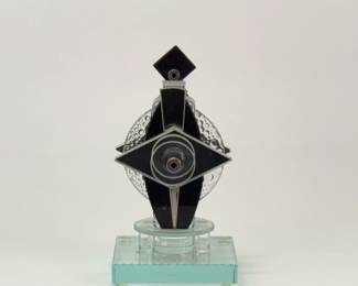 Early George Ponzini signed Art Deco studio glass perfume bottle. Born in 1952, George Ponzini, an internationally recognized glass artist, creates functional and sculptural pieces, including perfume bottles with an unusual three-dimensional collage style he calls Neo-Deco.