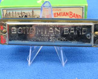 Lot 190. Johann Schunk Bohemian Band Diatonic harmonica in the key of C in a 2-piece box in excellent condition. Sounds great.