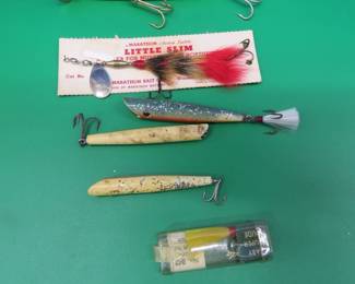 Lot 126. Four unidentified stick baits, Marathon Little Slim, and a Baby Super Dude