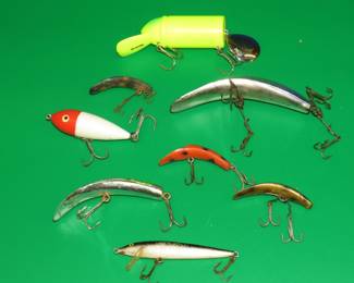 Lot 213. Bag O' Baits: Heddon Big Bug, Helin M2 Flatfish, Heddon Baby Zara, Original Floating Rap