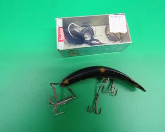 Lot 56. Vintage Helin T4 bait in an original 2-piece box with papers, and a Heddon 401B Machete in the box