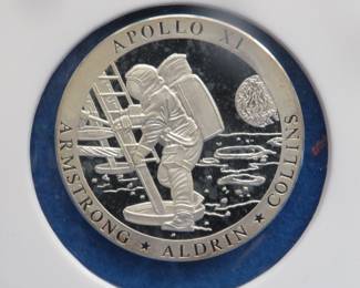 Lot 141. Apollo XI one-oz .999 silver coin