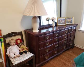 CHEST OF DRAWERS WITH MIRROR AND SIDE CHAIR