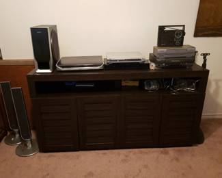 ENTERTAINMENT CONSOLE AND ELECTRONICS