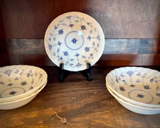  Churchill "Finlandia" china set.