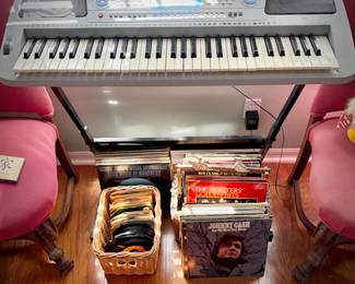 Sharper Image electric keyboard