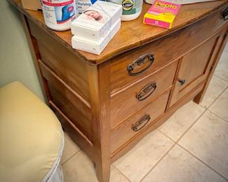 Antique wash stand