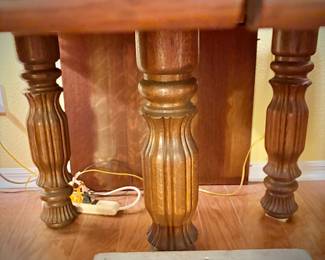 Antique oak expandable dining table with five legs