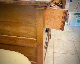Antique wash stand