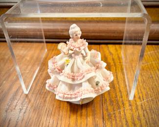 Antiquee Dresden Lace figurine