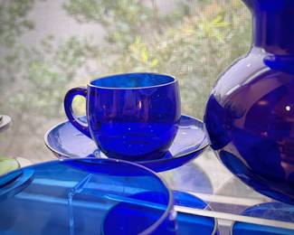 Vintage cobalt blue glass - 2 teacups and saucers