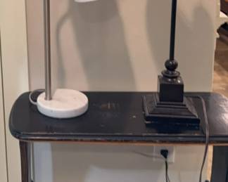 Shabby Chic Distressed Table and Table Lamps
