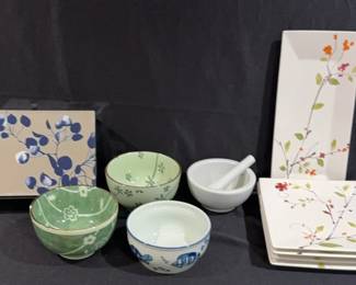 Asian Dishes Glass Box