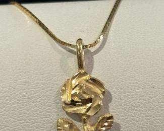 14K Rose Pendant And Chain