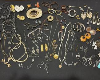 Large Lot Of Costume Jewelry For Use Or Repurpose
