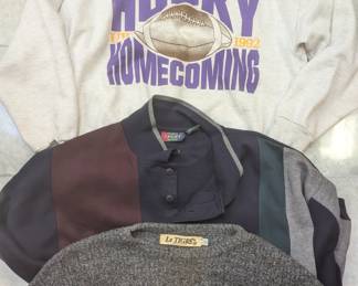 Vintage U W Huskies Clothing Vintage men's sweaters