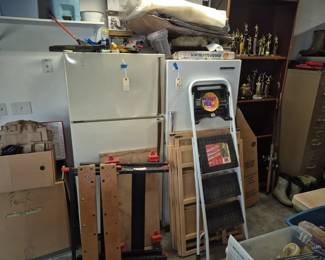 Freezer and refrigerator Shop mates