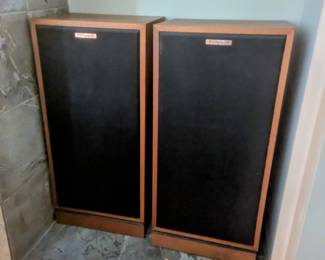 Vintage 1986 Klipsch Forte 2 Speakers