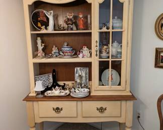Dinning Hutch