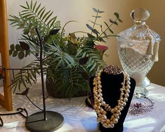 Lots of great costume, jewelry, pearls Decor and more