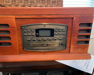 Radio/turntable