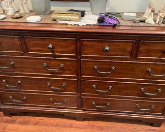 Like new Dresser