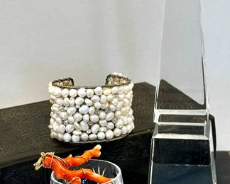 Baccarat, 18KT Coral pendant, pearl cuff