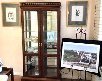 Central design Mahogany display cabinet, mirrored back panel, polished edge glass shelving