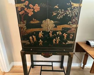 Asian chinoiserie cabinet