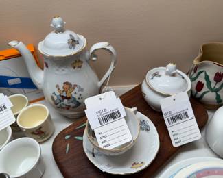 Schumann Sugar Bowl, Schumann Teapot