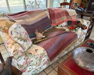 Floral Print Sofa, Throw Blankets, Ceramic Rabbit Thread Holder
