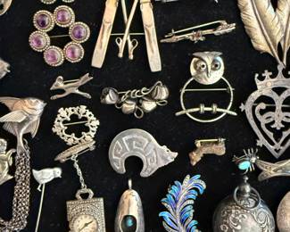 Brooches 