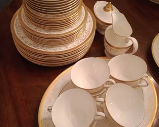 Royal Doulton "Belmont" H4991
