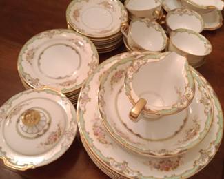 Noritake, Japan, "Carola"