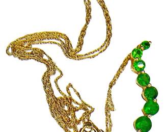 10K Gold Necklace Pendant w Green Stones
