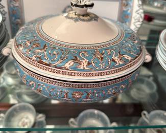 Wedgwood "Florentine" Turquoise china set - LARGE SET!