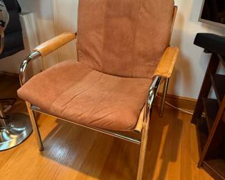 Leather arm chair