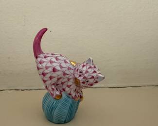 Tiny Herend cat