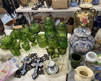 Vintage LE Smith Green Glass Moon and Stars