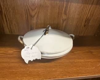 Noritake Japan round Covered Vegetable Serving Bowl